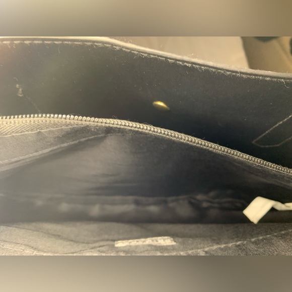 Purse - Picture 3 of 3